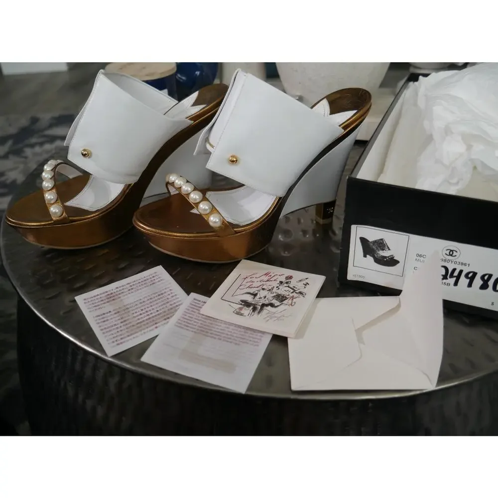 RARE 2 DIE 4 Chanel Pearl Tuxedo Heels! with box & paperwork 9